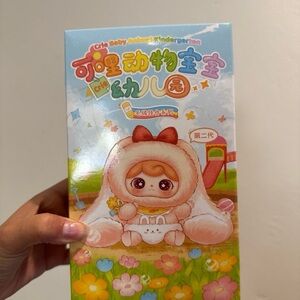 Baby three crie baby animal kindergarten